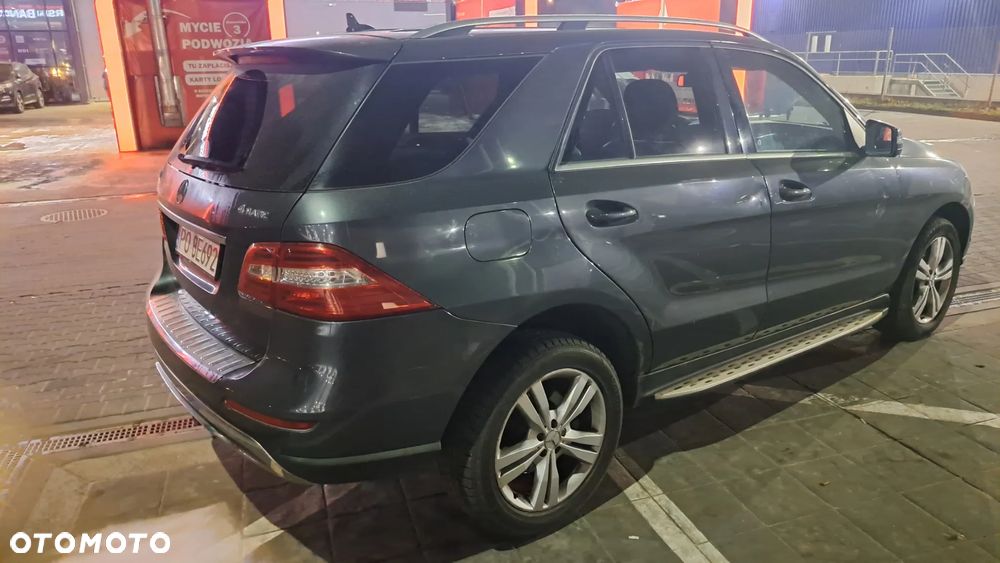 Mercedes-Benz ML 350 4MATIC BlueEFFICIENCY 7G-TRONIC Edition 1 - 15