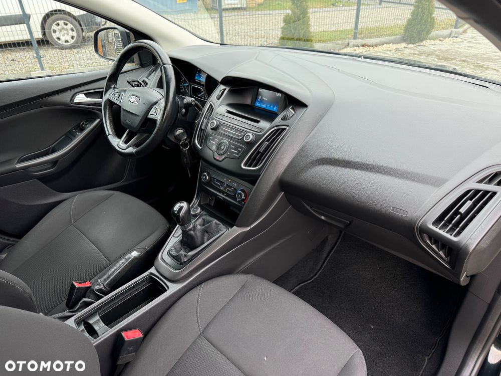 Ford Focus 1.0 EcoBoost Connected - 11