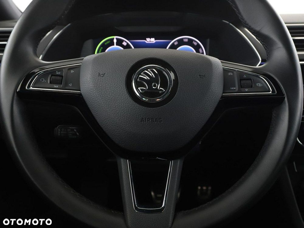 Skoda Superb 1.4 TSI Plug-In Hybrid L&K DSG - 21