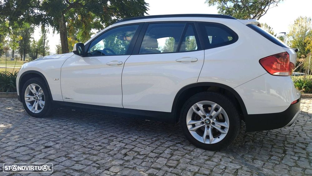 BMW X1 18 d xDrive - 4