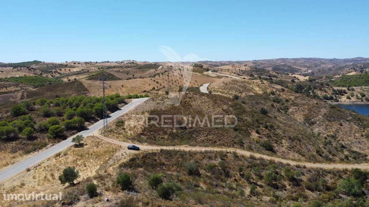 Terreno rústico com 2,4ha na barragem do Beliche - Grande imagem: 5/27