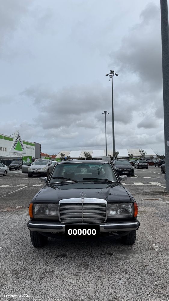 Mercedes-Benz W123 (1976-1986) - 1