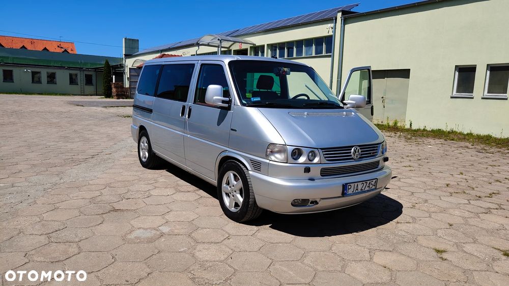 Volkswagen Caravelle - 2