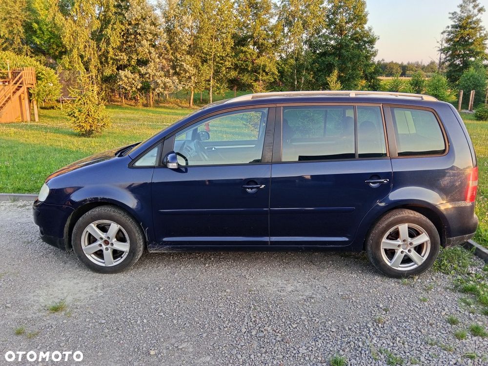 Volkswagen Touran - 7