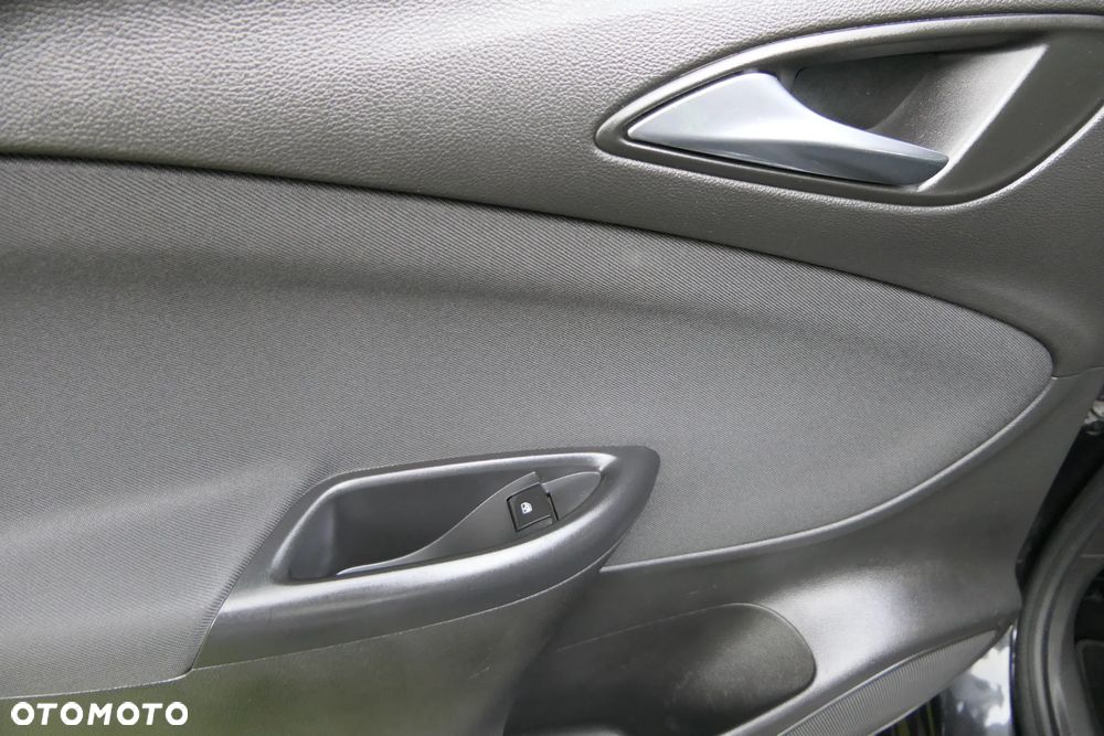 Opel Astra 1.4 Turbo Dynamic - 33