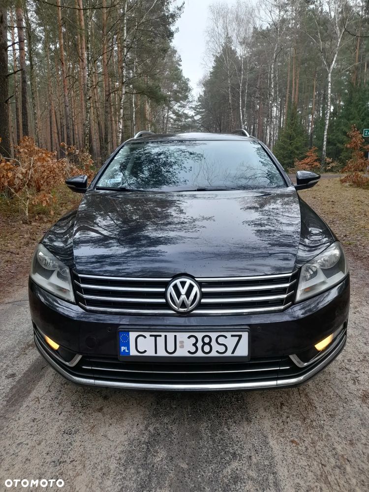 Volkswagen Passat 1.6 TDI DPF BlueMotion Technology Highline - 1