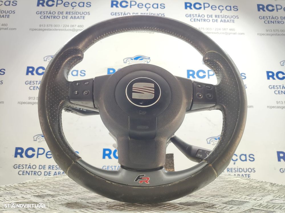 Volante Guiador Completo Original Pele Perfurada Seat Leon 1P FR Comandos Multifunções - 1
