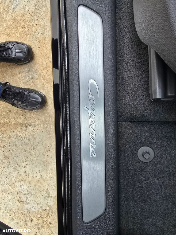Porsche Cayenne E-Hybrid Tiptronic S - 20