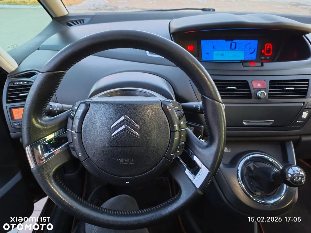 Citroën C4 Picasso 1.8i X - 23