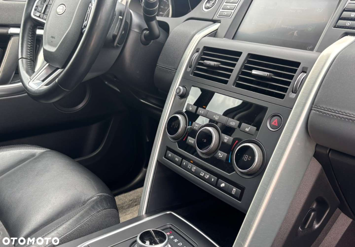 Land Rover Discovery Sport - 18