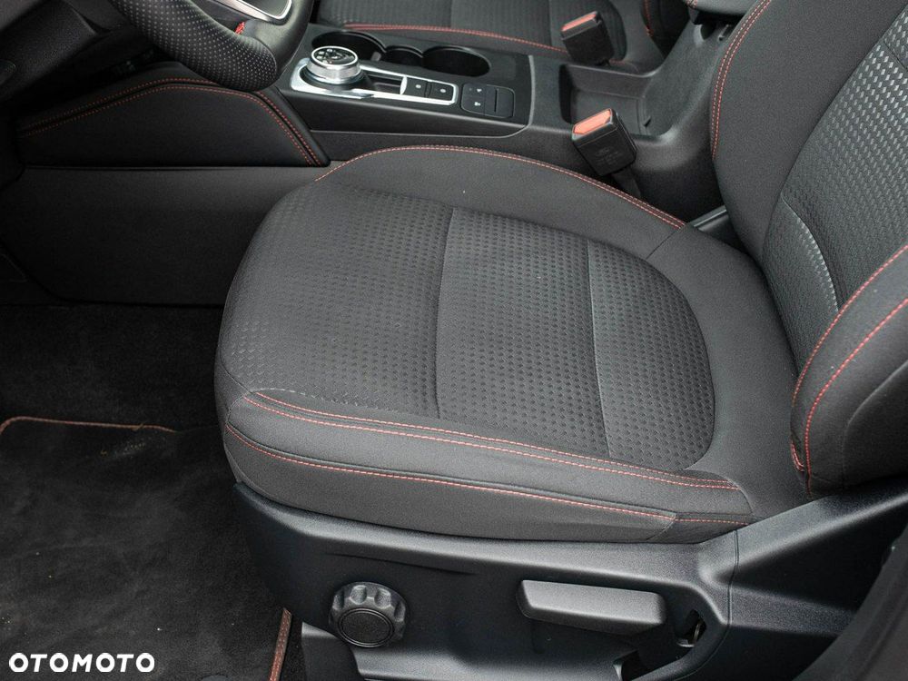 Ford Kuga - 11