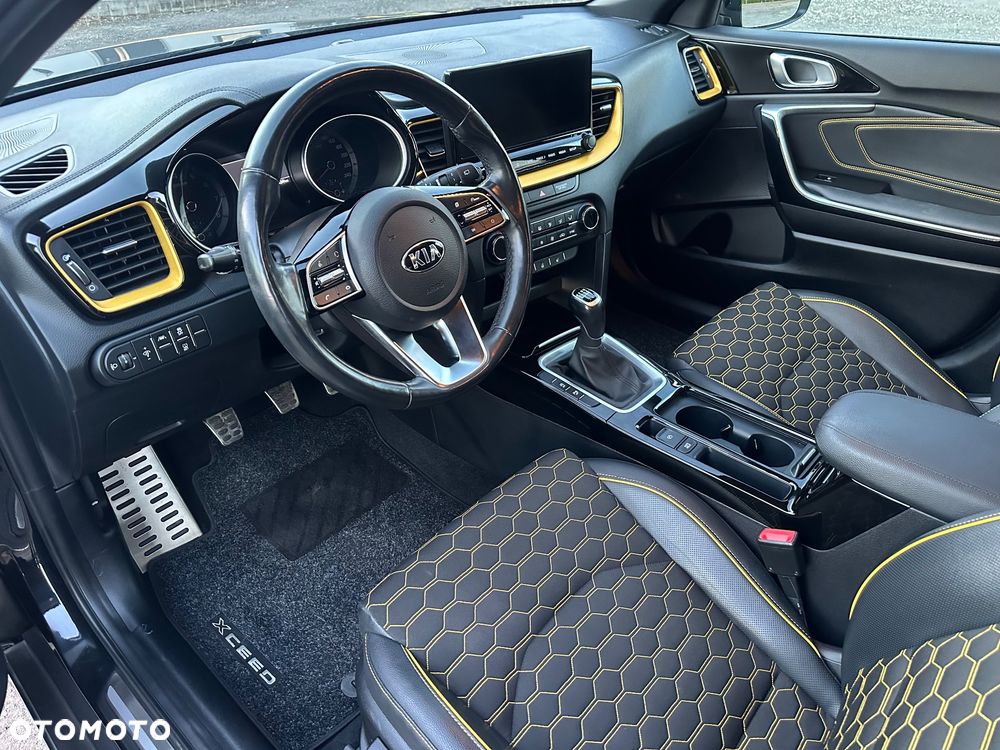 Kia XCeed 1.4 T-GDI OPF JBL SOUND EDITION - 17