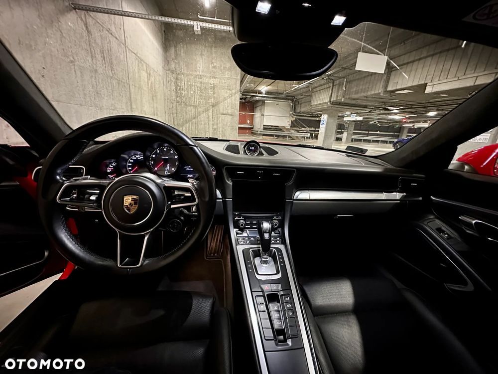 Porsche 911 Carrera S PDK - 10