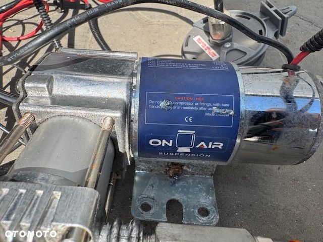 Poduszki pneumatyczne zawieszenie Iveco Daily 35c 00-25 zestaw - 4