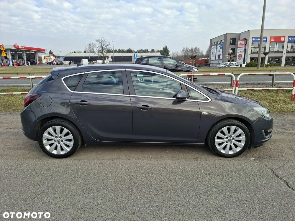 Opel Astra 1.4 Turbo Exklusiv - 14