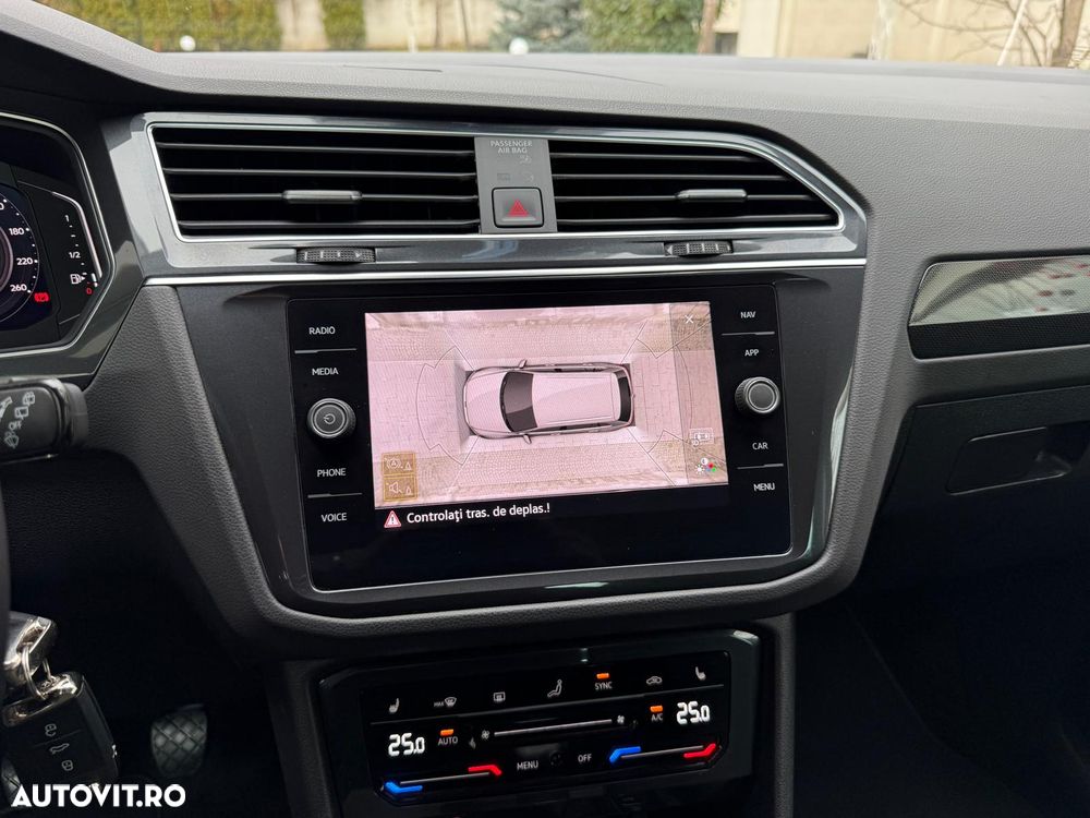 Volkswagen Tiguan - 28