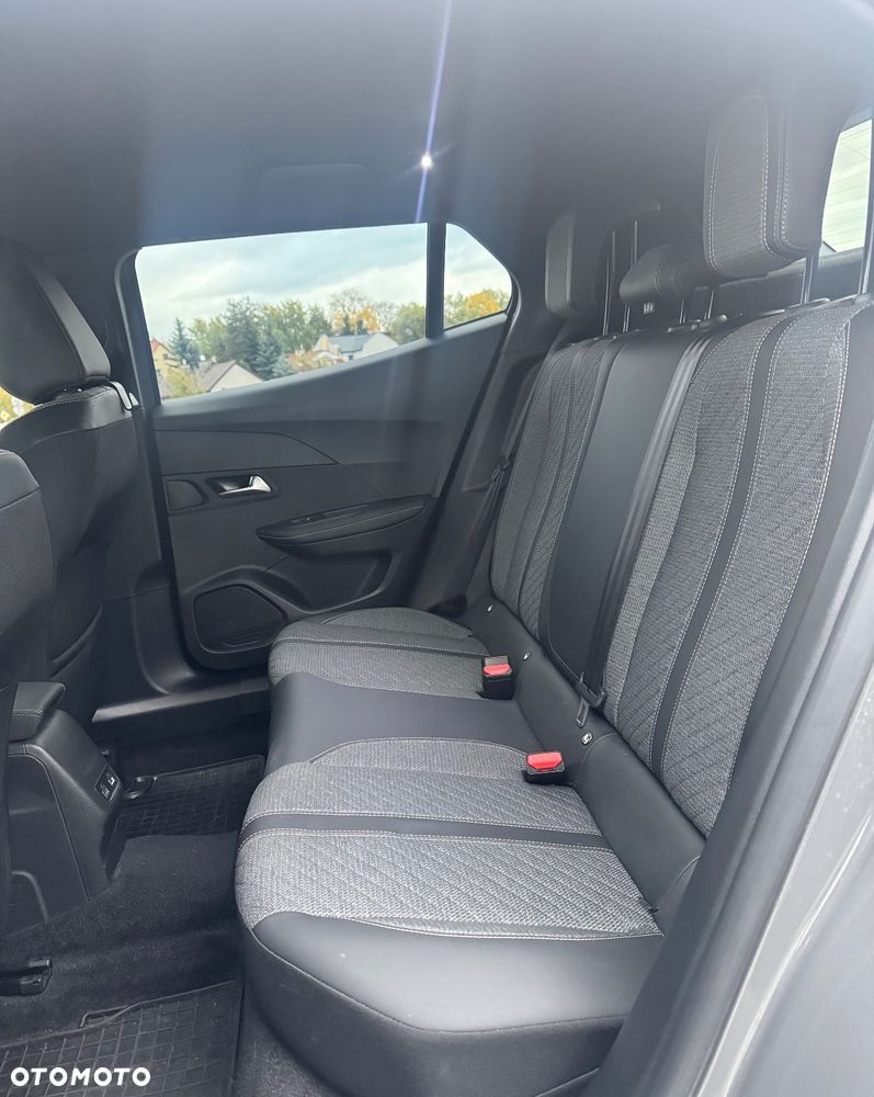 Peugeot 2008 1.2 PureTech Allure S&S EAT8 - 18