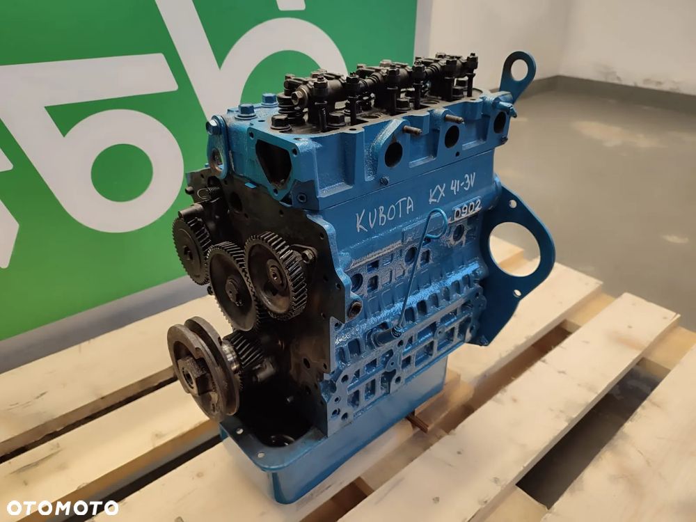 Silnik D902 - 6