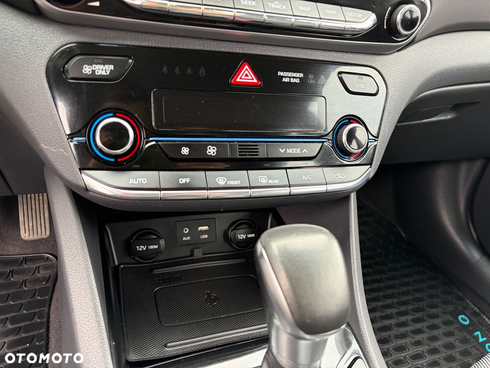 Hyundai IONIQ Plug-in hybrid Premium - 19