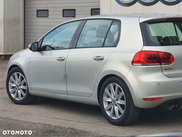 Volkswagen Golf - 9
