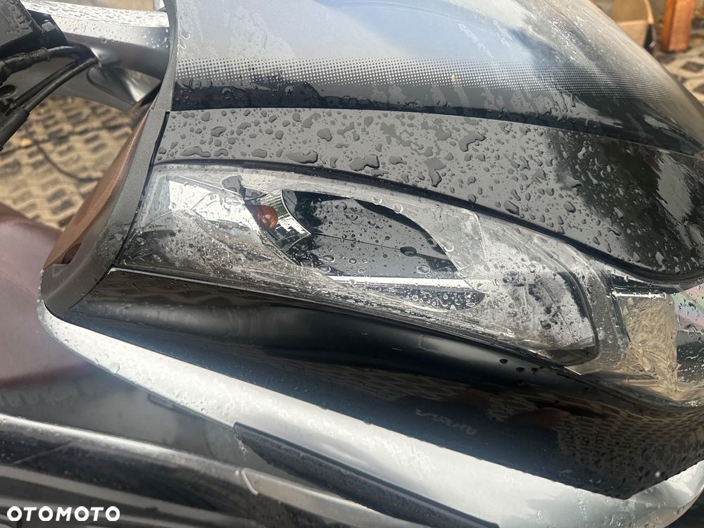 Piaggio X10 - 8