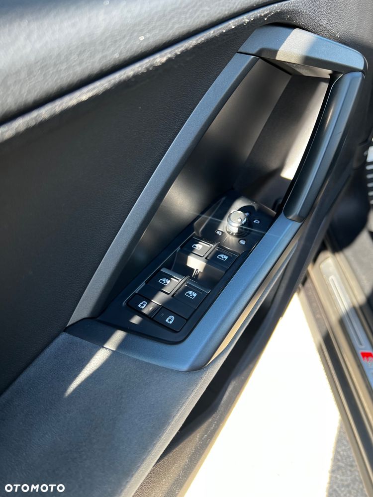 Audi Q3 40 TFSI Quattro S-Line S tronic - 15