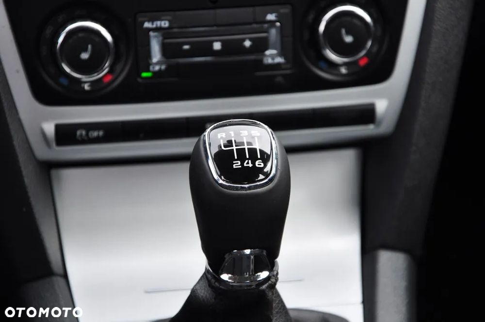 Skoda Octavia 1.4 TSI FAMILY - 34