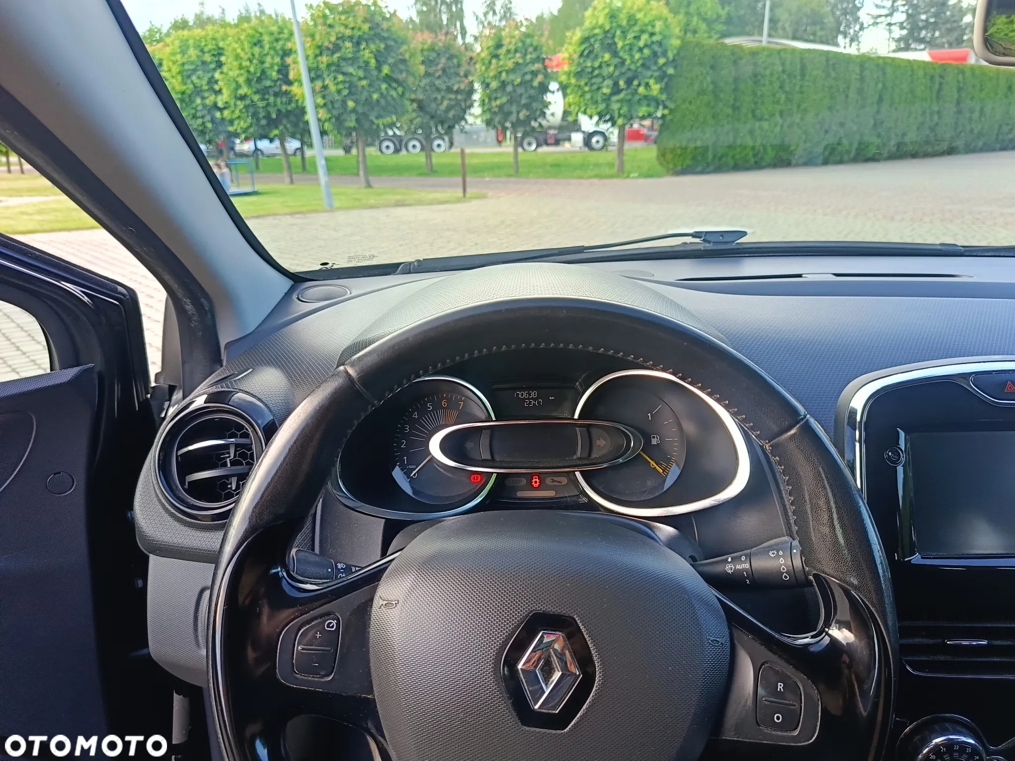 Renault Clio 1.2 16V 75 Dynamique - 17