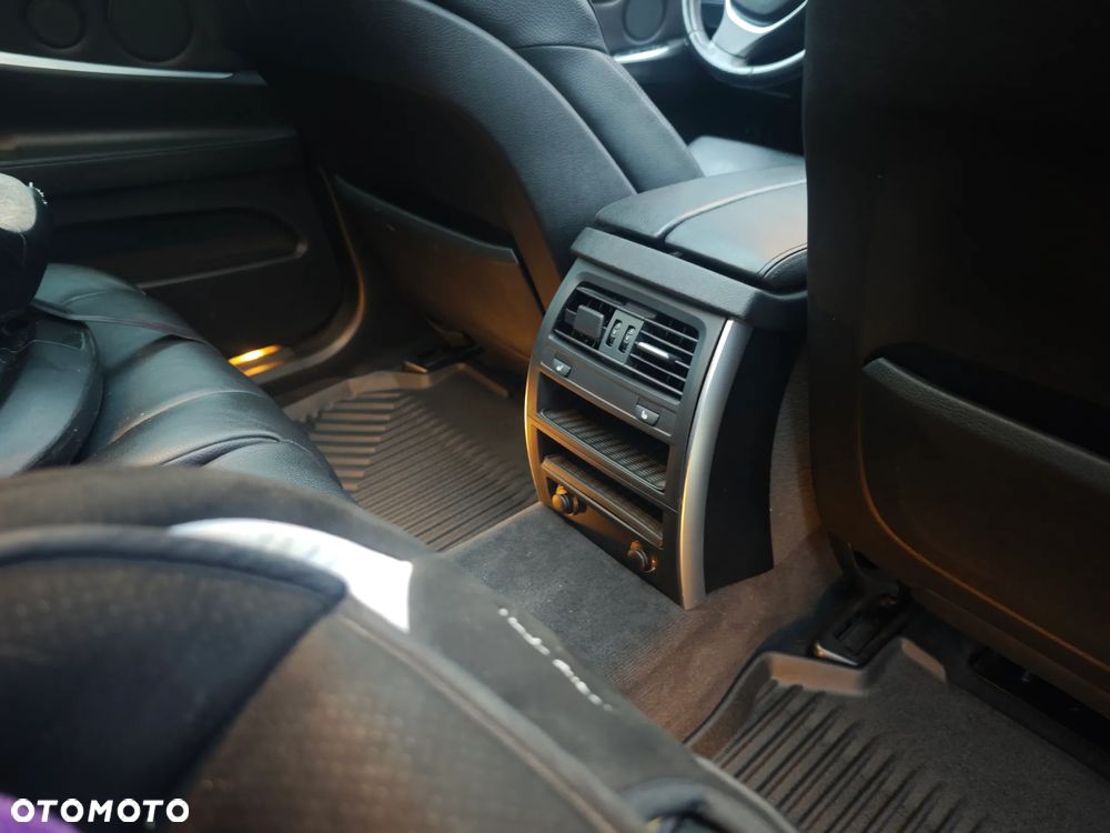 BMW 5GT 520d - 11