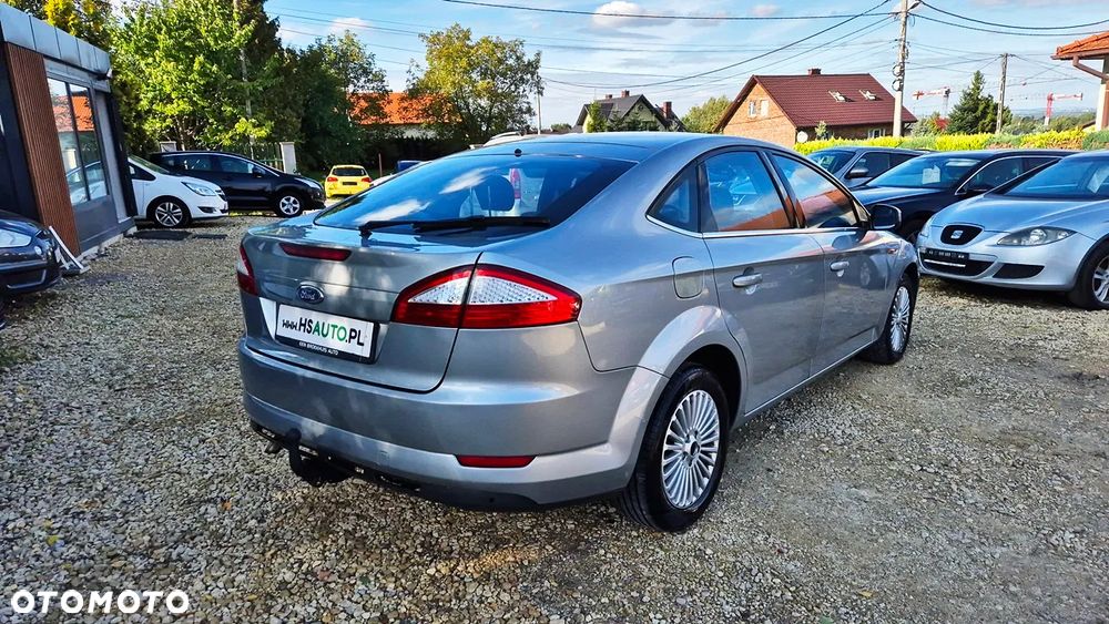 Ford Mondeo 2.0 FF Ghia - 12