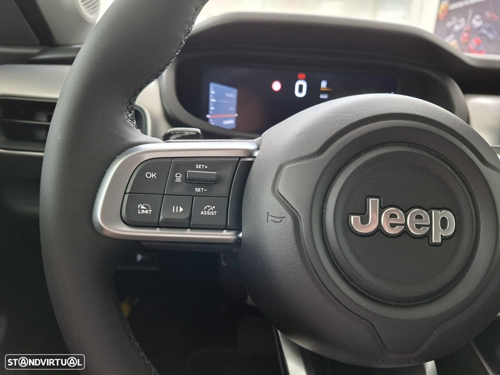 Jeep Avenger 1.2 e-Hybrid Altitude DCT - 12