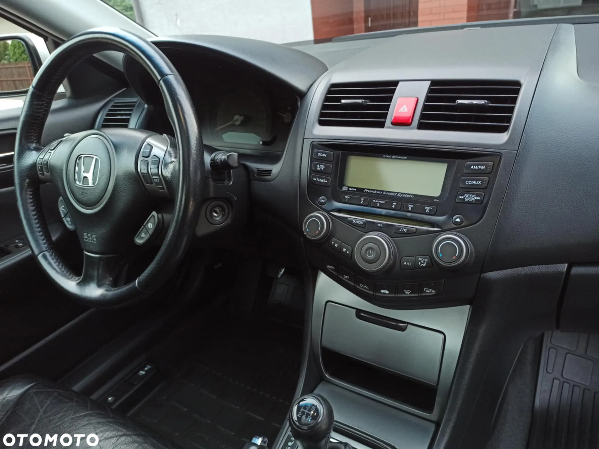 Honda Accord 2.0 Executive - 23