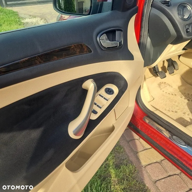 Ford Mondeo 2.5 Ghia - 15