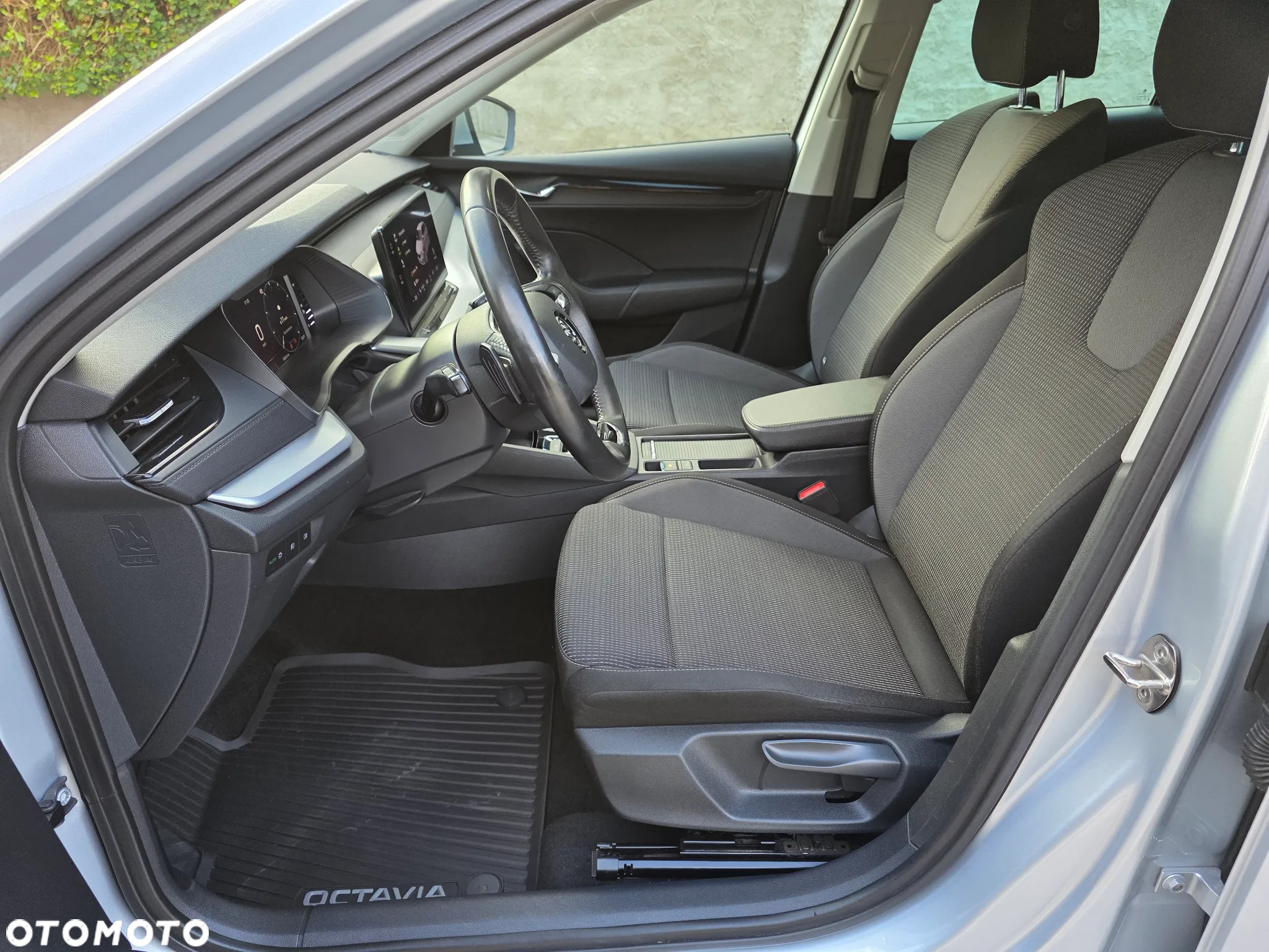 Skoda Octavia 2.0 TDI Essence DSG - 33
