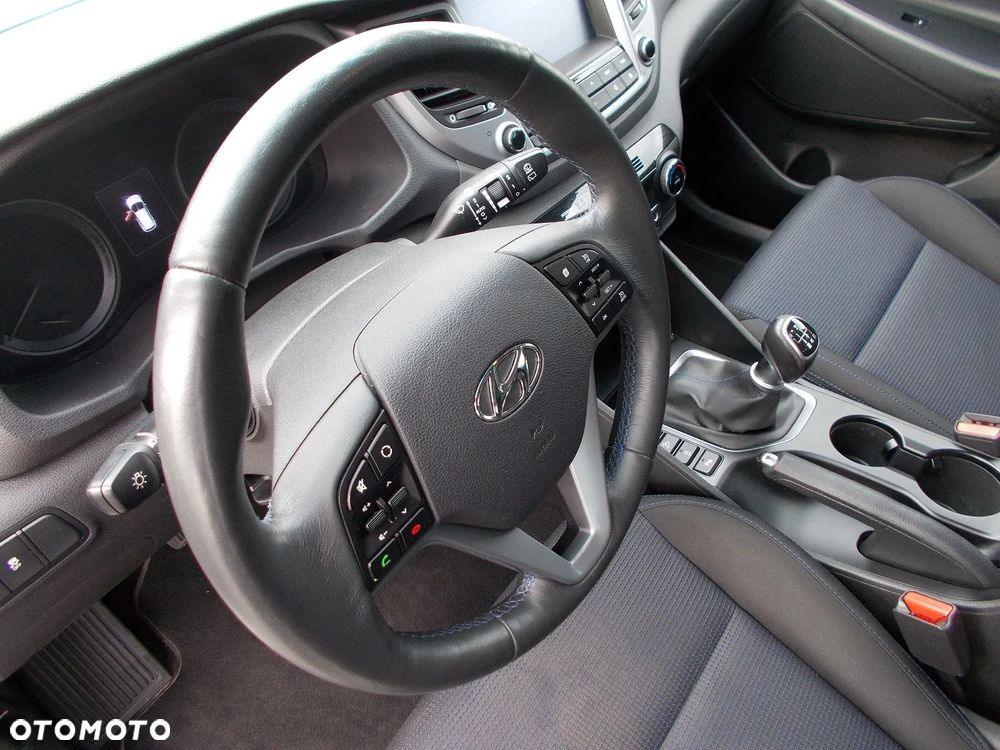 Hyundai Tucson 1.7 CRDI BlueDrive GO 2WD - 20