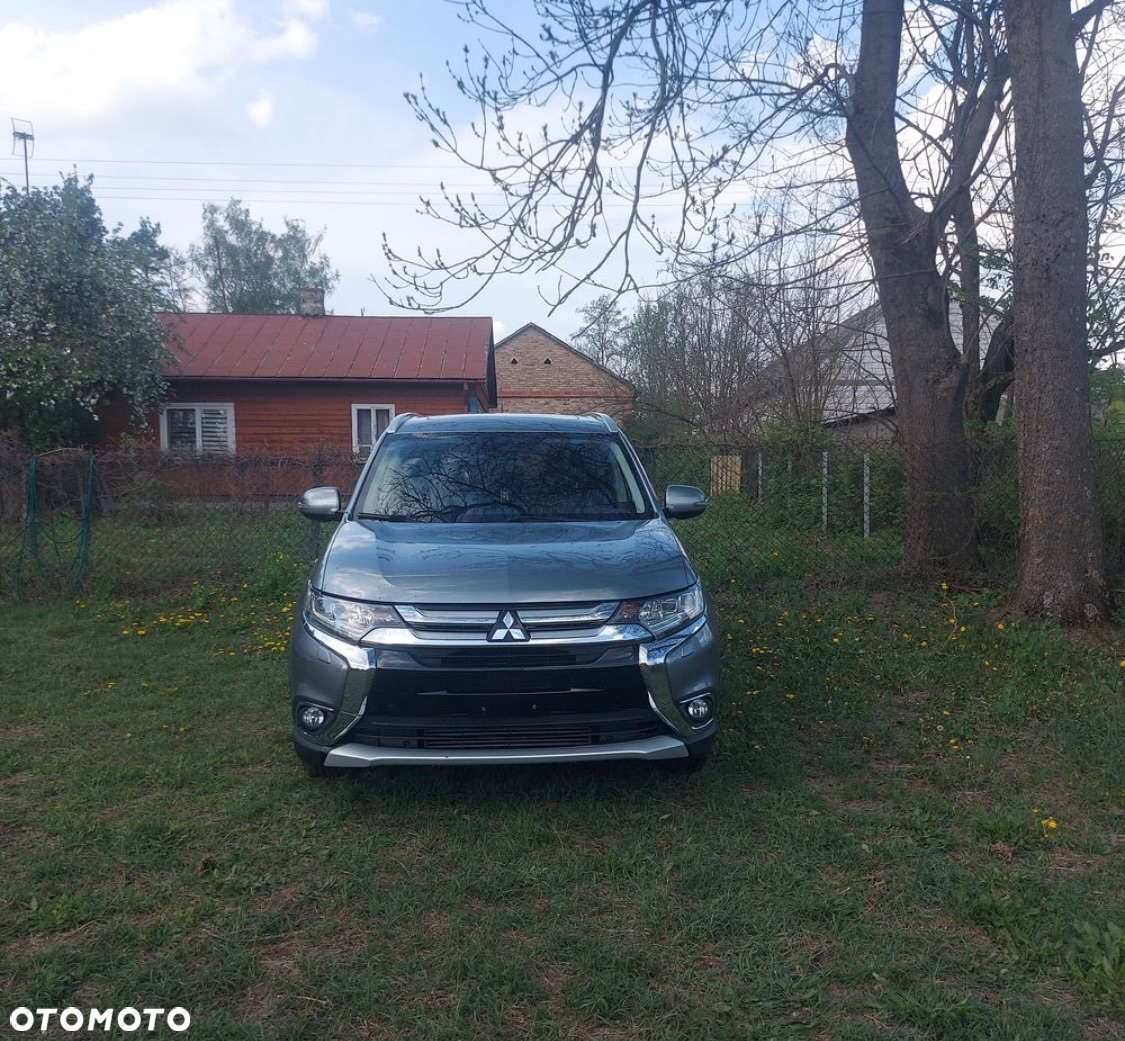 Mitsubishi Outlander 2.2 DI-D 4WD Automatik Diamant Edition - 6