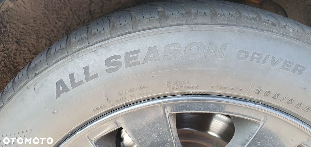 BMW Seria 3 318d - 15