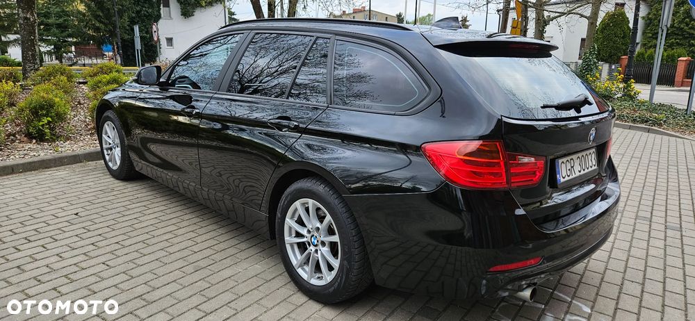 BMW Seria 3 318d DPF - 13