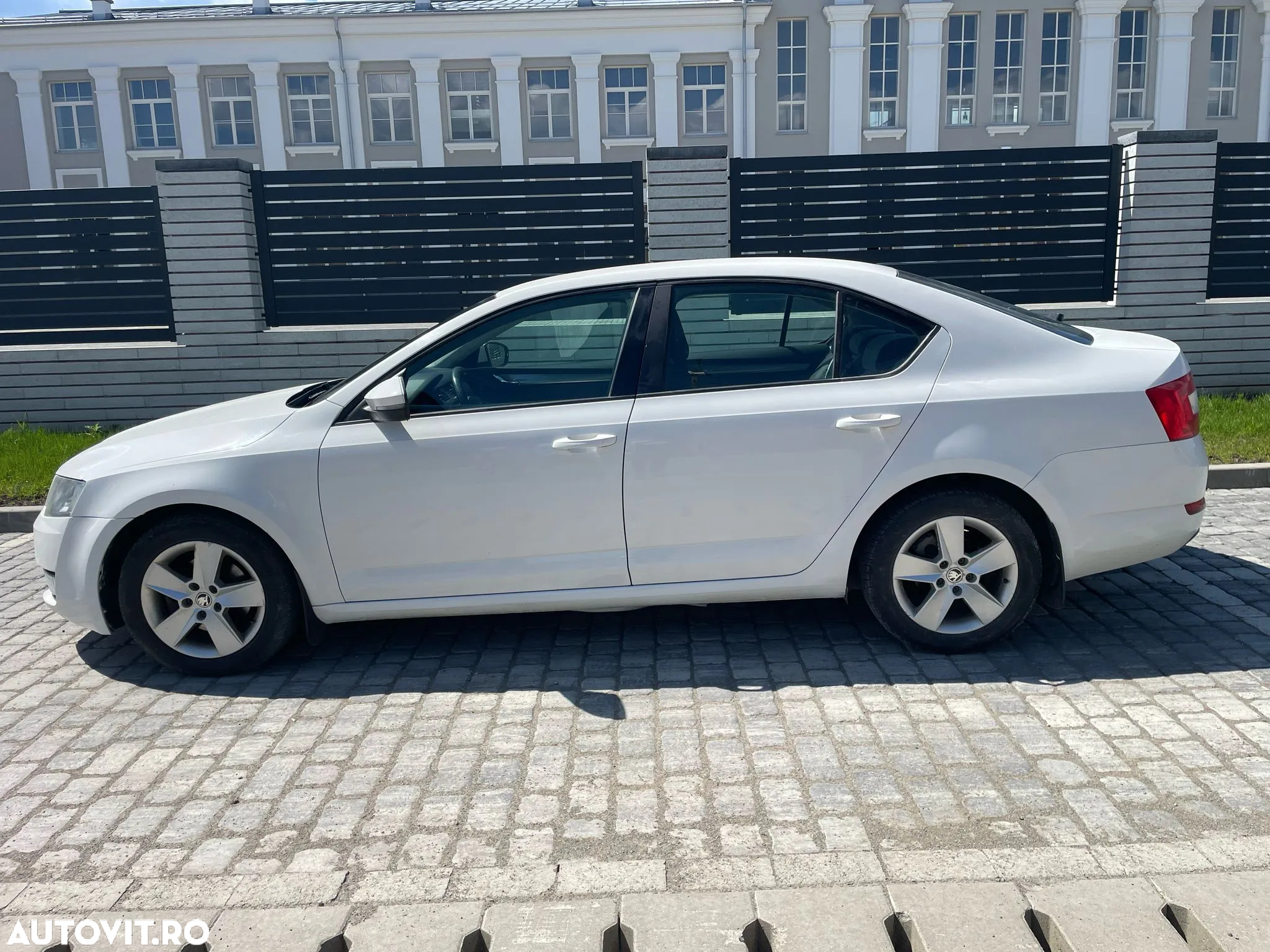 Skoda Octavia 1.6 TDI AMBITION - 7