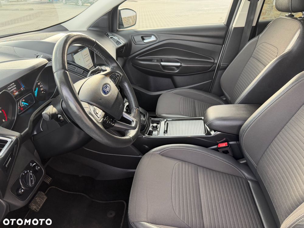 Ford Kuga 2.0 TDCi 4x4 Titanium - 21
