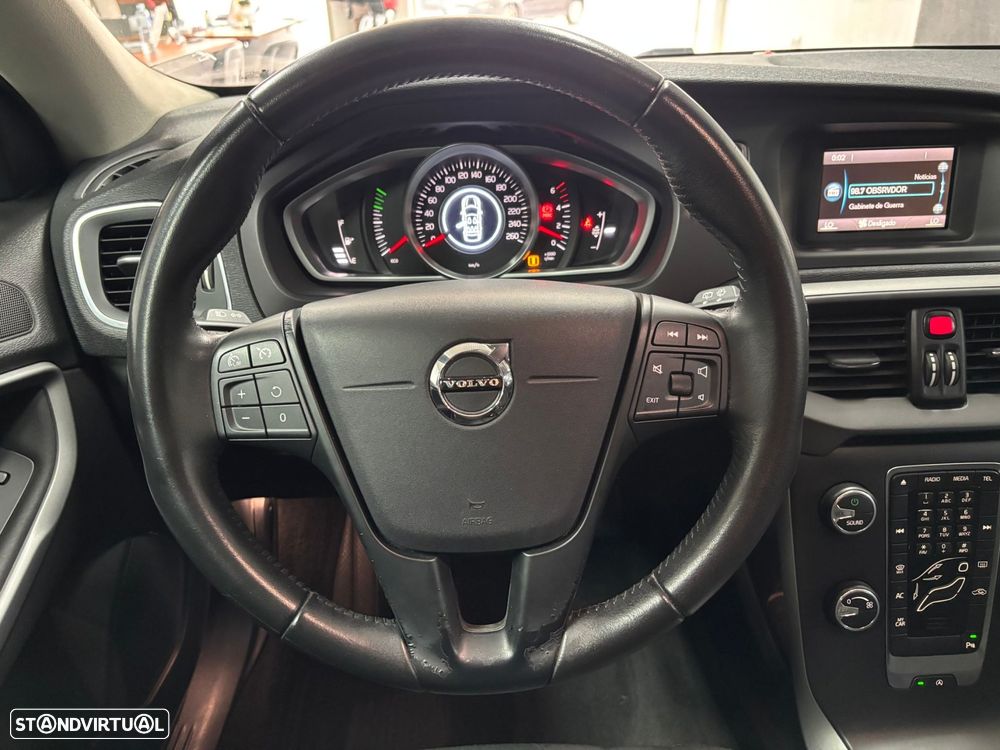 Volvo V40 2.0 D2 Momentum Eco - 11