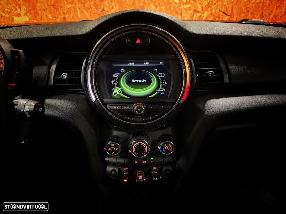 MINI 3 Portas One D - 10