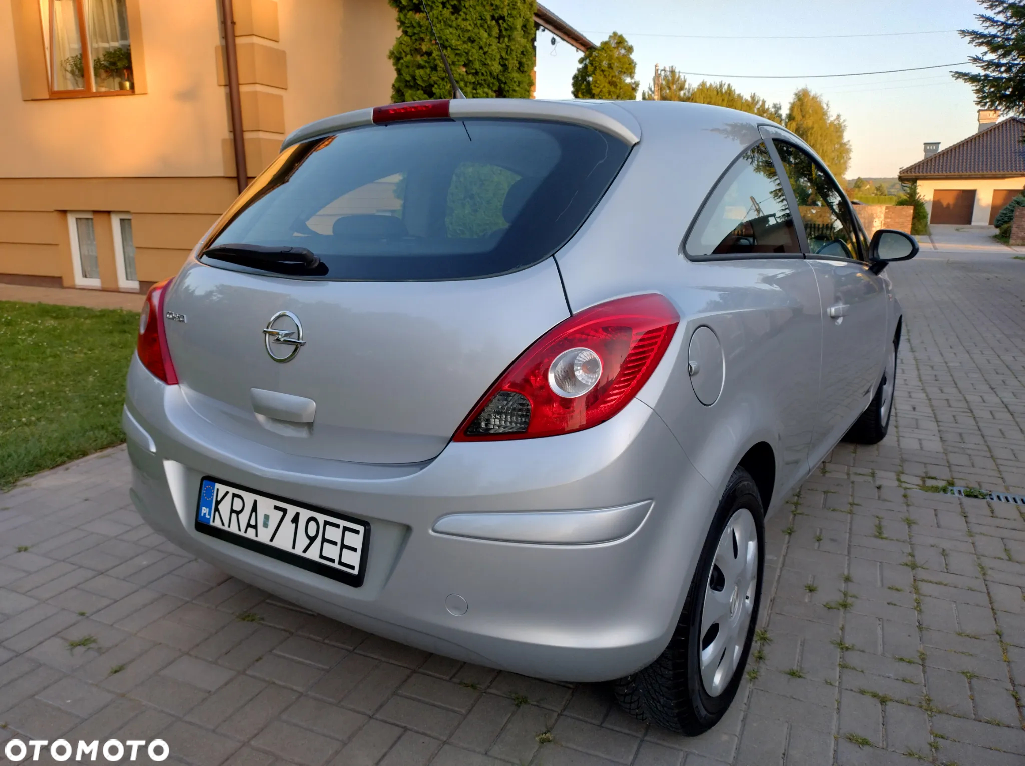 Opel Corsa 1.2 16V Enjoy - 9