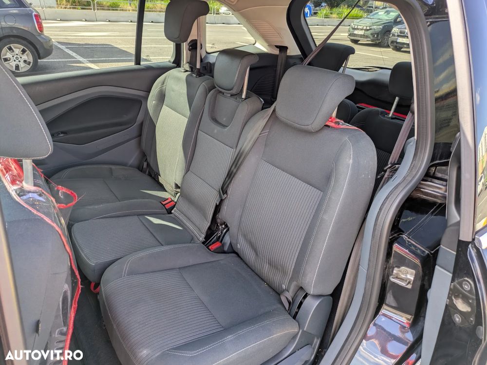 Ford Grand C-Max - 9