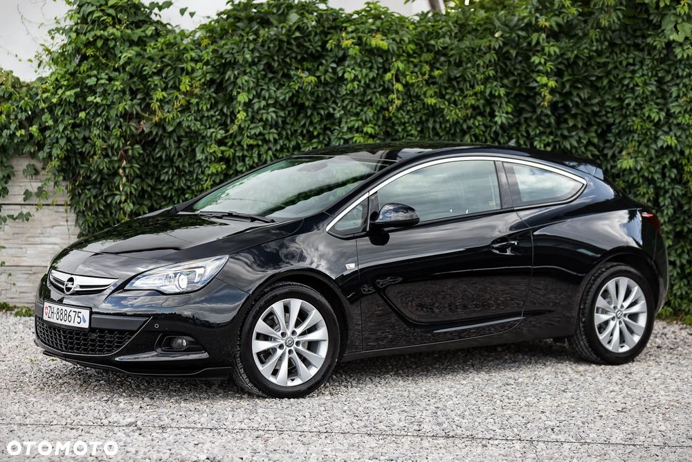 Opel Astra 1.6 Turbo Cosmo - 10
