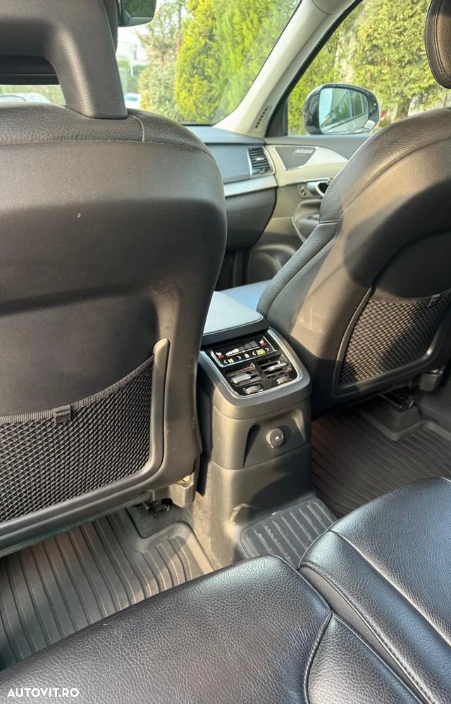 Volvo XC 90 T8 eAWD R-Design - 9