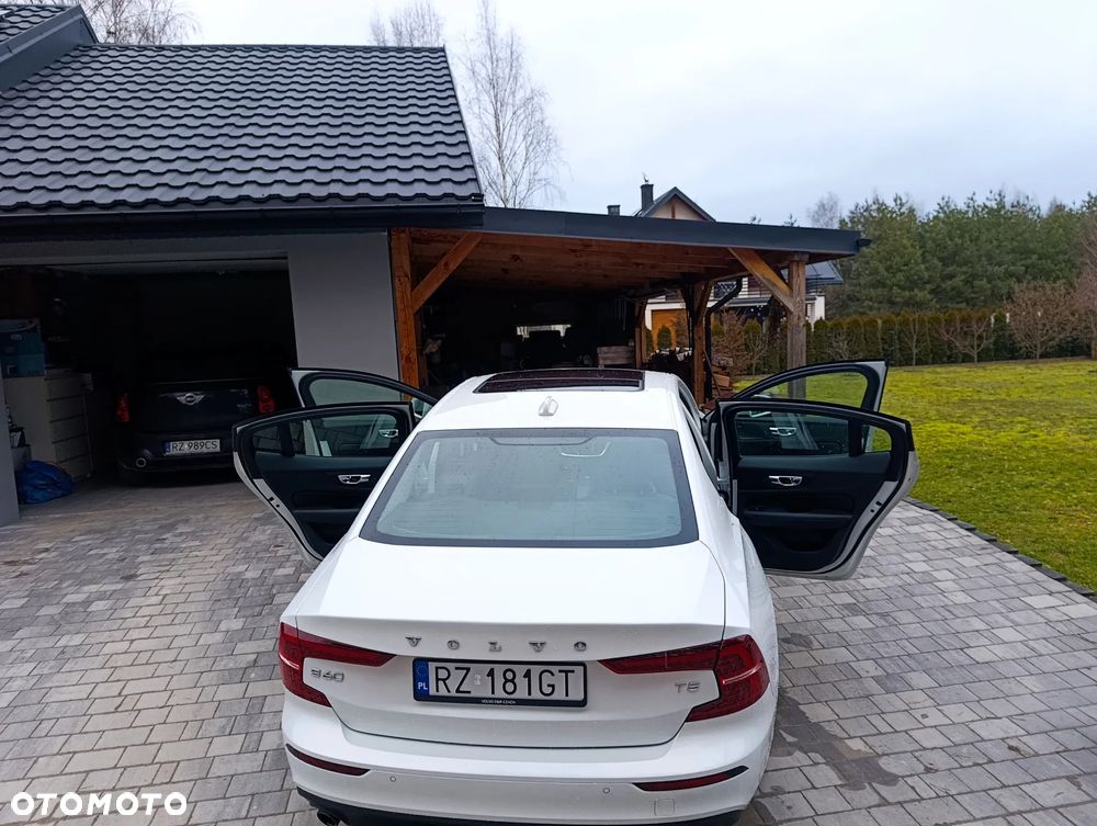 Volvo S60 T5 Momentum Pro - 16