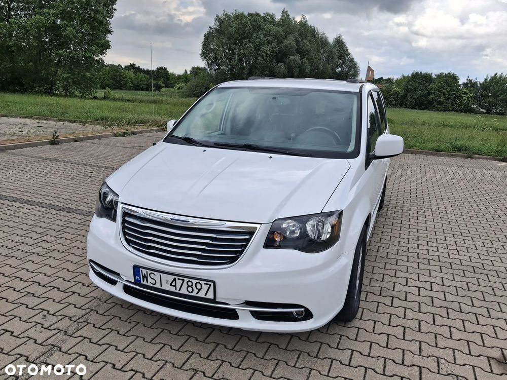 Chrysler Town & Country 3.6 Touring - 1