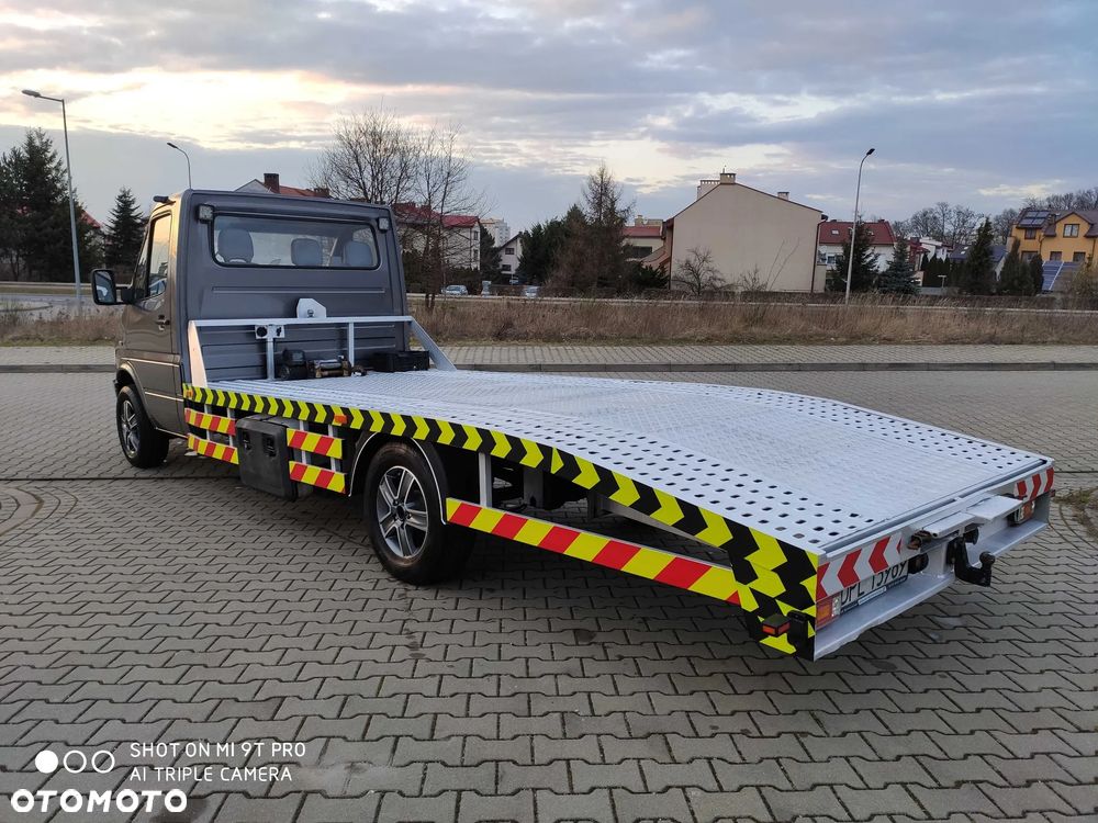 Mercedes-Benz SPRINTER 312D - 9