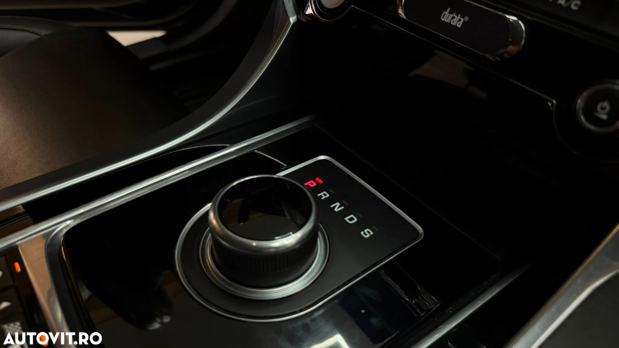 Jaguar XE 2.0 Portfolio - 23